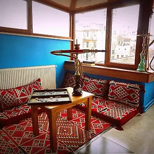  Hostel Galata West